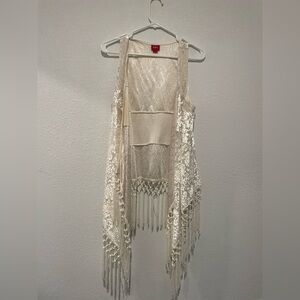 Daytrip Cream Lace Fringe Vest Size Large